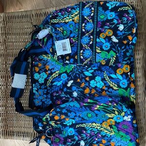Vera Bradley NWT Weekender Duffle